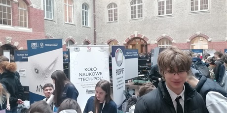 Powiększ grafikę: conradinowcy-na-dniu-otwartym-politechniki-gdanskiej-682488.jpg