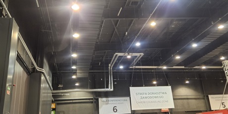 Powiększ grafikę: conradinowcy-na-targach-powerconnect-w-amber-expo-w-gdansku-682446.jpg