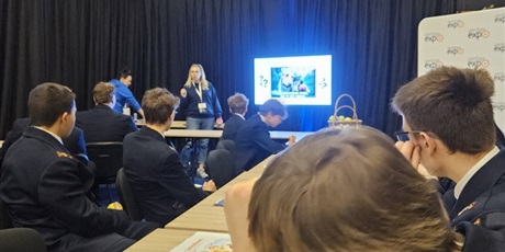 Powiększ grafikę: conradinowcy-na-targach-powerconnect-w-amber-expo-w-gdansku-682461.jpg