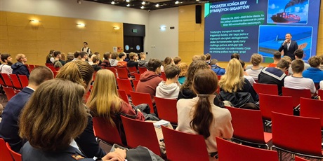 Powiększ grafikę: conradinowcy-na-targach-powerconnect-w-amber-expo-w-gdansku-682465.jpg