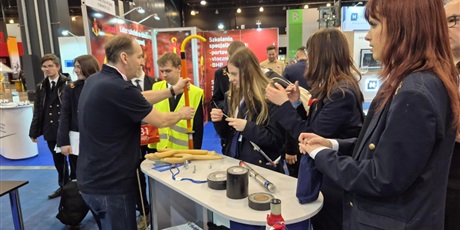 Powiększ grafikę: conradinowcy-na-targach-powerconnect-w-amber-expo-w-gdansku-682468.jpg