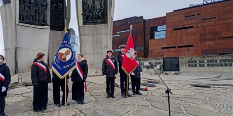 Powiększ grafikę: conradinowcy-podczas-obchodow-rocznicy-wydarzen-grudniowych-667596.jpg