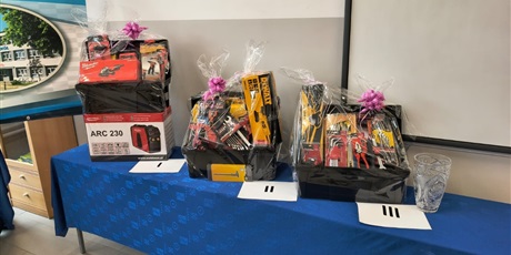 Powiększ grafikę: conradinowcy-podczas-xv-turnieju-wiedzy-technicznej-z-rysunku-technicznego-688039.jpg