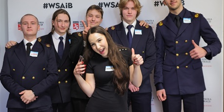 Powiększ grafikę: conradinowcy-zdobyli-i-miejsce-w-hackhatonie-energetyczne-pomorze-2040-664456.jpg