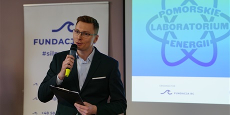 Powiększ grafikę: conradinowcy-zdobyli-i-miejsce-w-hackhatonie-energetyczne-pomorze-2040-664459.jpg