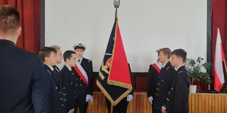 Powiększ grafikę: conradinowski-dzien-pierwszoklasisty--716668.jpg