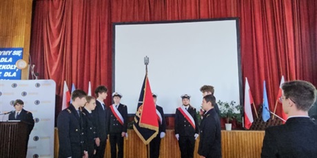 Powiększ grafikę: conradinowski-dzien-pierwszoklasisty--716669.jpg