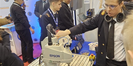 Powiększ grafikę: conradinum-na-gdanskich-targach-szkol-ponadpodstawowych-680028.jpg