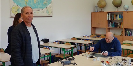 Powiększ grafikę: dobry-zawod-lepsza-przyszlosc-656563.jpg