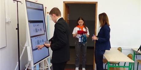 Powiększ grafikę: dobry-zawod-lepsza-przyszlosc-656565.jpg