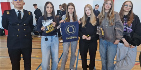 Powiększ grafikę: edukacja-rowiesnicza-uczniowie-ucza-uczniow-690522.jpg