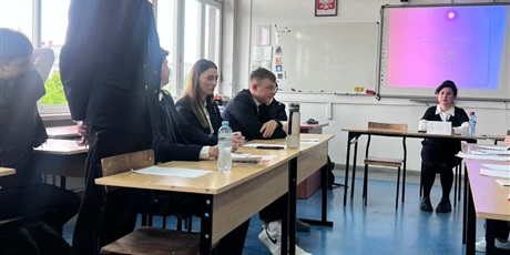 Powiększ grafikę: final-projektu-realizowanego-w-ramach-akademii-prawa-konstytucyjnego-696048.jpg