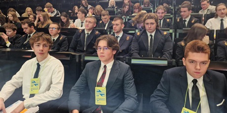 Powiększ grafikę: forum-mlodych-10-grudnia-2025-miedzynarodowy-dzien-praw-czlowieka-w-ecs-664424.jpg