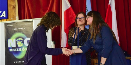 Powiększ grafikę: gala-i-wreczenie-nagrod-laureatom-jubileuszowego-xx-ogolnopolskiego-konkursu-barwy-morza-2025-616633.jpg