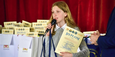 Powiększ grafikę: gala-i-wreczenie-nagrod-laureatom-jubileuszowego-xx-ogolnopolskiego-konkursu-barwy-morza-2025-616639.jpg