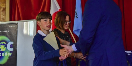 Powiększ grafikę: gala-i-wreczenie-nagrod-laureatom-jubileuszowego-xx-ogolnopolskiego-konkursu-barwy-morza-2025-616640.jpg
