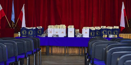 Powiększ grafikę: gala-i-wreczenie-nagrod-laureatom-jubileuszowego-xx-ogolnopolskiego-konkursu-barwy-morza-2025-616641.jpg