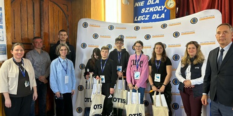 Powiększ grafikę: gra-miejska-kocham-windy-4-marca-2026-r-678492.jpg