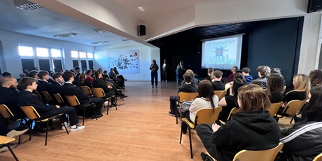 Powiększ grafikę: jak-obywatel-moze-chronic-srodowisko-dzialania-lokalne-i-globalne-685411.jpg