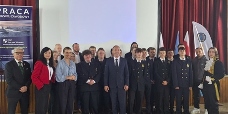 Powiększ grafikę: jubileusz-125-lecia-conradinum-we-wrzeszczu-647107.jpg