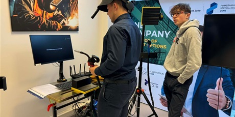 Powiększ grafikę: klasa-iv-l-na-warsztatach-w-cprp-i-na-politechnice-gdanskiej-658497.jpg