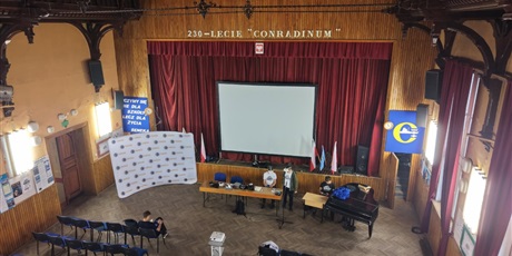 Powiększ grafikę: kolo-obslugi-dronow-conradinum-prezentacja-dla-klas-pierwszych-715327.jpg