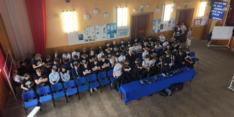 Powiększ grafikę: kolo-obslugi-dronow-conradinum-prezentacja-dla-klas-pierwszych-715329.jpg