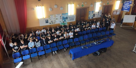Powiększ grafikę: kolo-obslugi-dronow-conradinum-prezentacja-dla-klas-pierwszych-715330.jpg