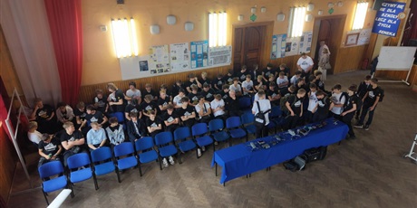 Powiększ grafikę: kolo-obslugi-dronow-conradinum-prezentacja-dla-klas-pierwszych-715332.jpg