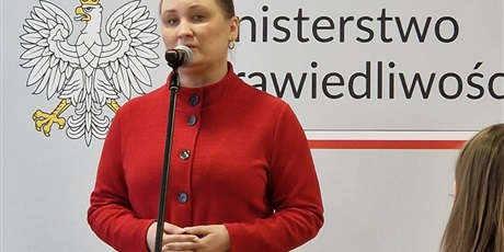 Powiększ grafikę: konferencja-i-warsztaty-dla-nauczycieli-i-nauczycielek-w-ministerstwie-sprawiedliwosci-672980.jpg