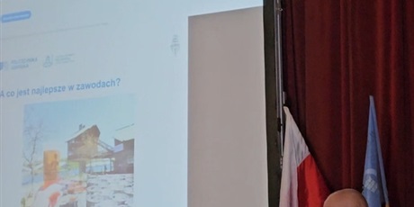 Powiększ grafikę: konferencja-perspektywy-i-kierunki-rozwoju-przemyslu-budowy-jednostek-plywajacych-659374.jpg