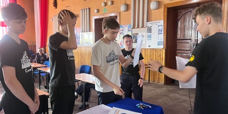 Powiększ grafikę: konkurs-konstruktorski-od-leonardo-da-vinci-do-wspolczesnosci-701950.jpg