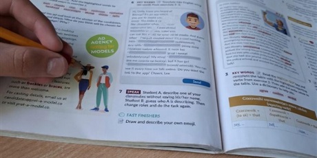 Powiększ grafikę: konstytucja-wokol-nas-704035.jpg