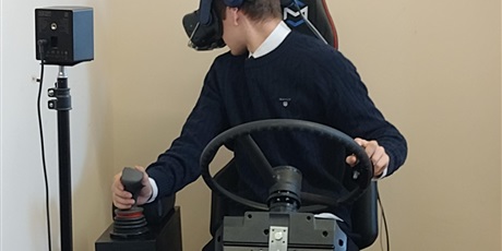 Powiększ grafikę: kwietniowe-sesje-projektu-kurs-na-offshore-690835.jpg