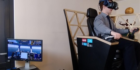 Powiększ grafikę: kwietniowe-sesje-projektu-kurs-na-offshore-690842.jpg