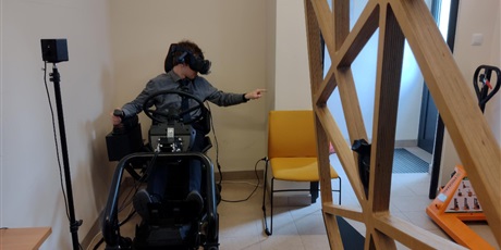 Powiększ grafikę: kwietniowe-sesje-projektu-kurs-na-offshore-690843.jpg