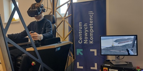 Powiększ grafikę: kwietniowe-sesje-projektu-kurs-na-offshore-690845.jpg