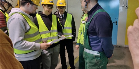 Powiększ grafikę: kwietniowe-sesje-projektu-kurs-na-offshore-690846.jpg