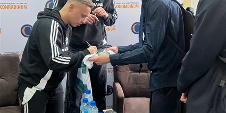 Powiększ grafikę: lechia-w-conradinum-14-kwietnia-2026-687573.jpg