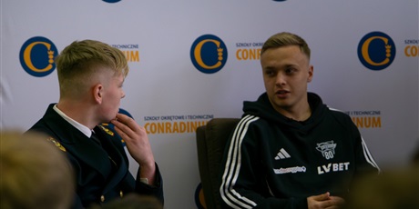 Powiększ grafikę: lechia-w-conradinum-14-kwietnia-2026-687581.jpg