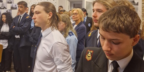 Powiększ grafikę: lekcja-obywatelska-w-akademii-ateneum-szkola-dialogu-i-komunikacji-mlodych-obywateli-661381.jpg