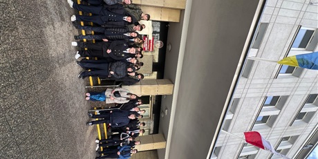 Powiększ grafikę: lekcja-outdoorowa-w-ramach-miedzyszkolnego-programu-edukacji-obywatelskiej-650941.jpg