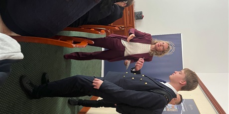 Powiększ grafikę: lekcja-outdoorowa-w-ramach-miedzyszkolnego-programu-edukacji-obywatelskiej-650952.jpg