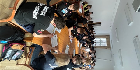 Powiększ grafikę: lekcja-outdoorowa-w-ramach-miedzyszkolnego-programu-edukacji-obywatelskiej-660739.jpg