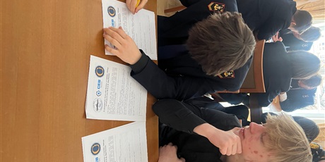 Powiększ grafikę: lekcja-outdoorowa-w-ramach-miedzyszkolnego-programu-edukacji-obywatelskiej-660742.jpg