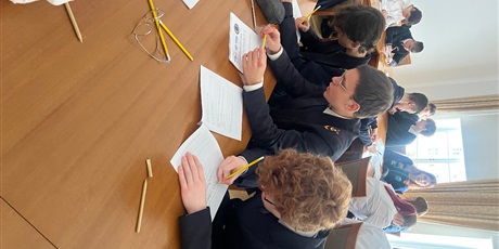 Powiększ grafikę: lekcja-outdoorowa-w-ramach-miedzyszkolnego-programu-edukacji-obywatelskiej-660746.jpg