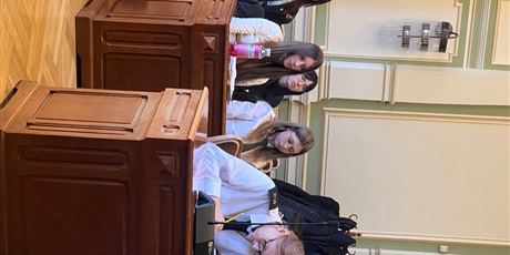 Powiększ grafikę: lekcja-outdoorowa-w-ramach-miedzyszkolnego-programu-edukacji-obywatelskiej-660749.jpg