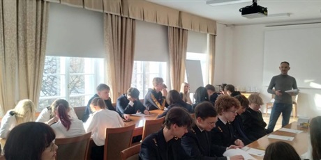 Powiększ grafikę: lekcja-outdoorowa-w-ramach-miedzyszkolnego-programu-edukacji-obywatelskiej-660752.jpg