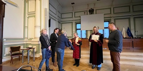 Powiększ grafikę: lekcja-outdoorowa-w-ramach-miedzyszkolnego-programu-edukacji-obywatelskiej-660754.jpg