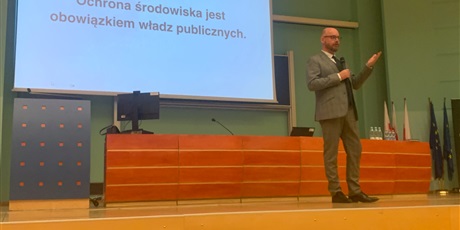 Powiększ grafikę: miedzyszkolny-program-edukacji-obywatelskiej-conradinum-i-iv-lo-zaprezentowany-na-konferencji-kuratorium-oswiaty-w-gdansku-640689.jpg
